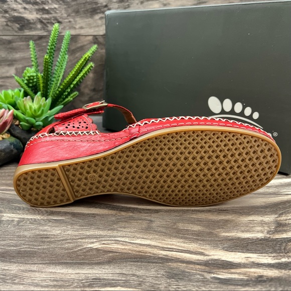 NIB Spring Step Roxela Red Leather T Strap Mary Jane Sandal Shoes - Picture 9 of 14